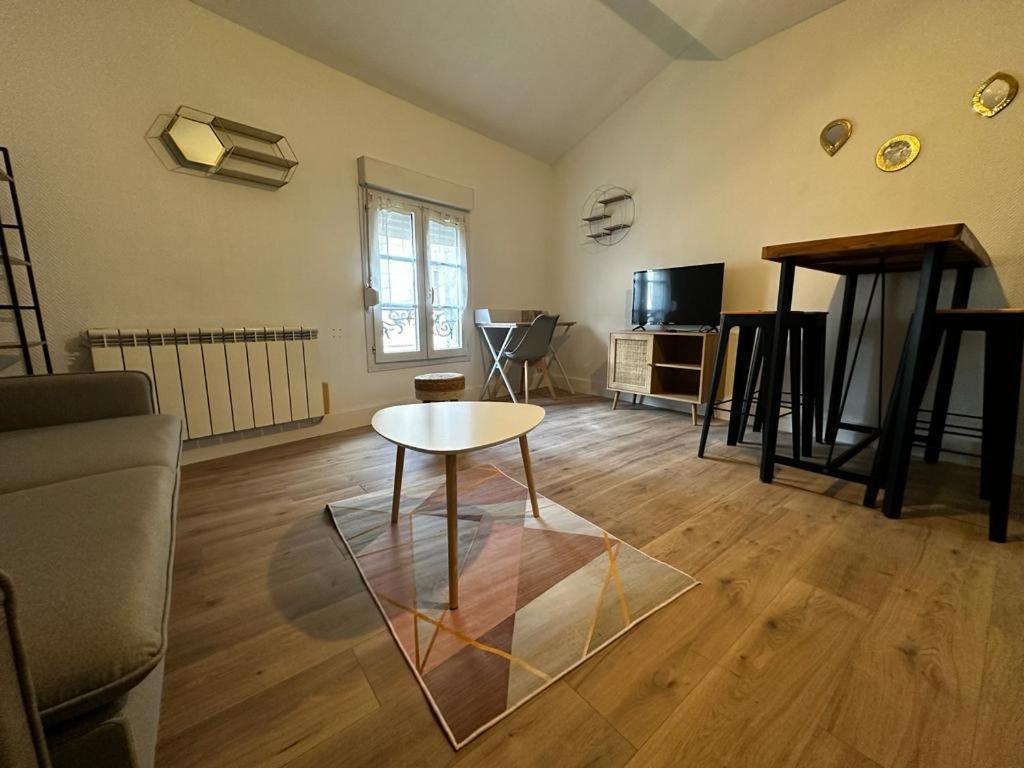 Appartamento Le Petit Rempart Niort Esterno foto